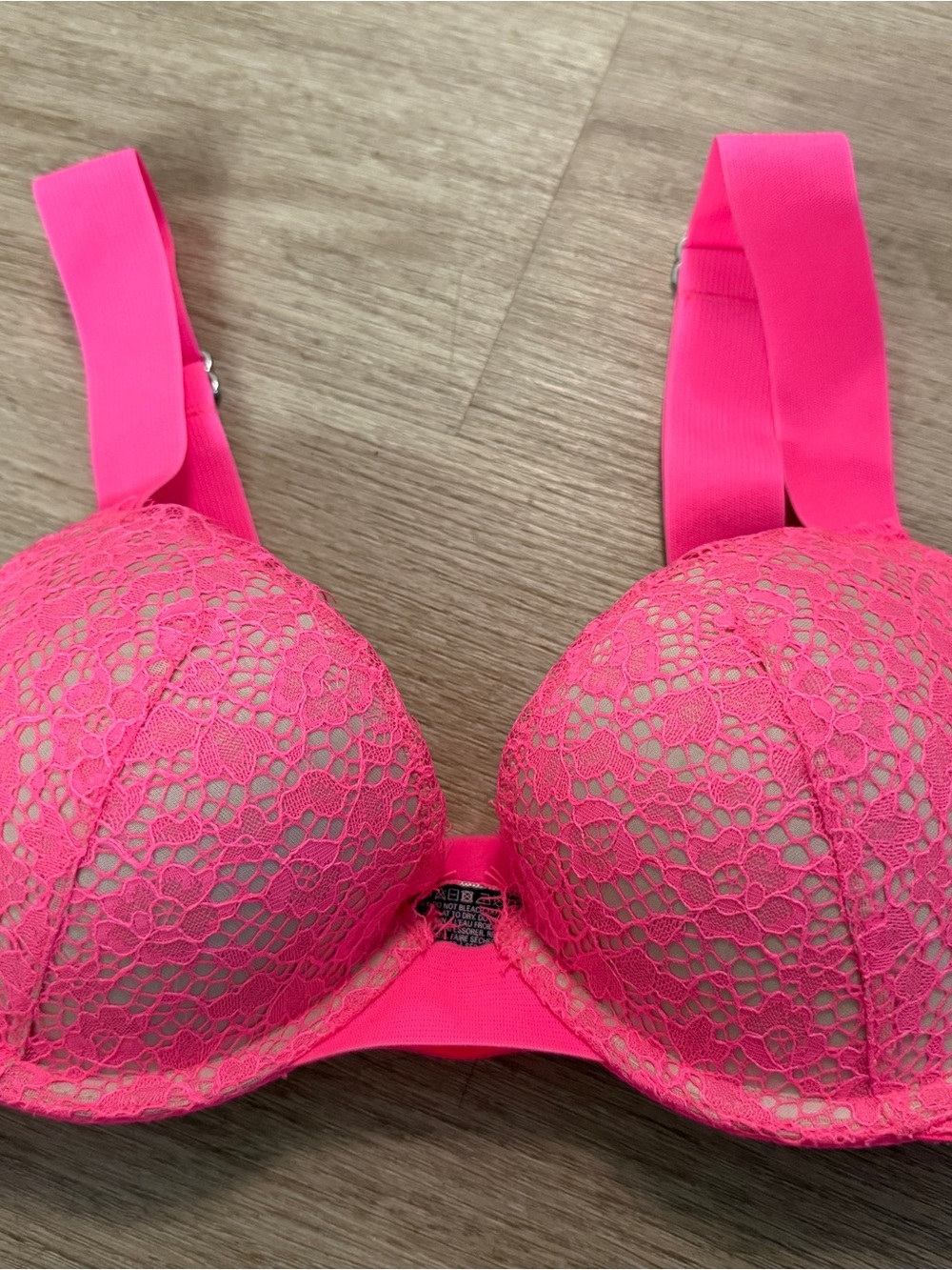 Brand New Victoria's Secret Very Sexy Push-Up Bra 34B